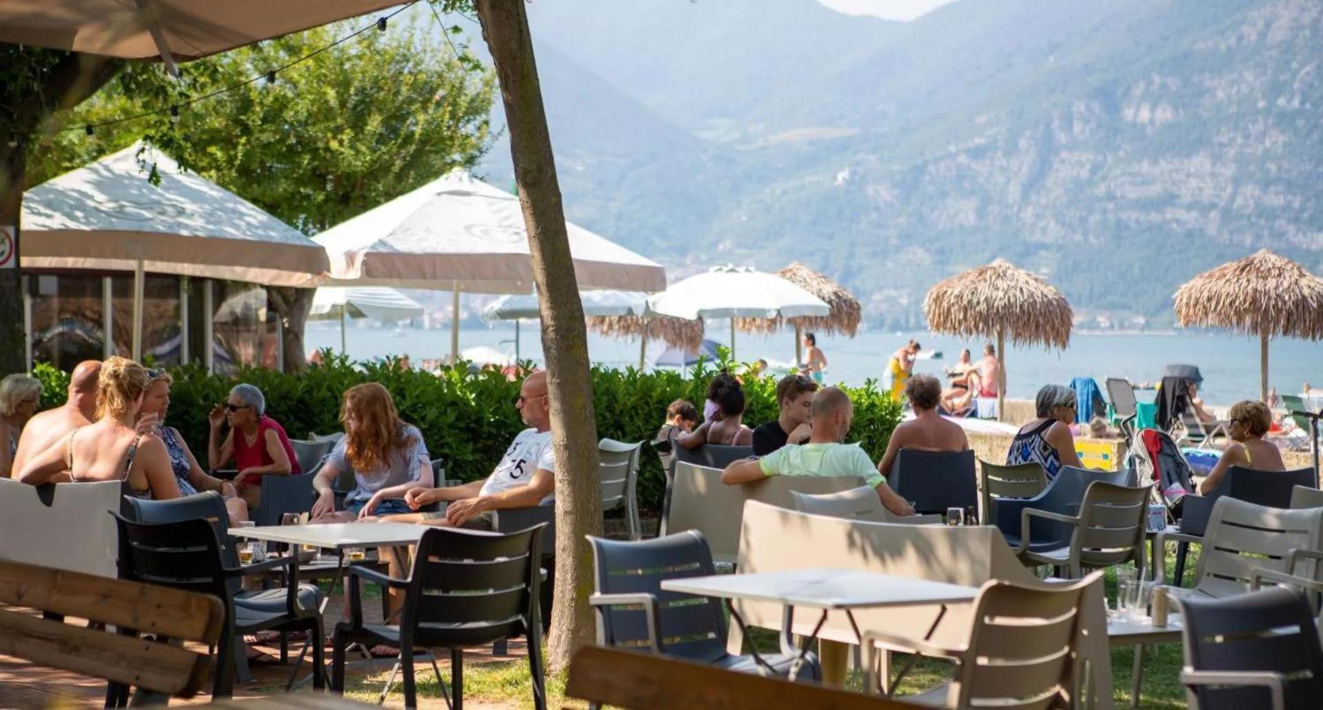 Estivo Premium Deluxe Mobile Homes On Camping Del Sole Village Iseo Exteriör bild